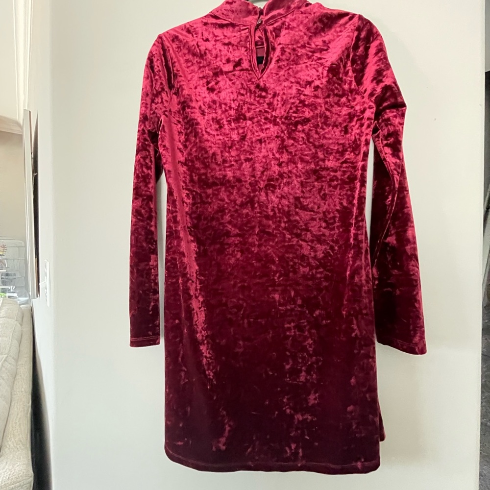 ✨✨ Forever 21 Women Mini Dress ✨✨ - Picture 2 of 3